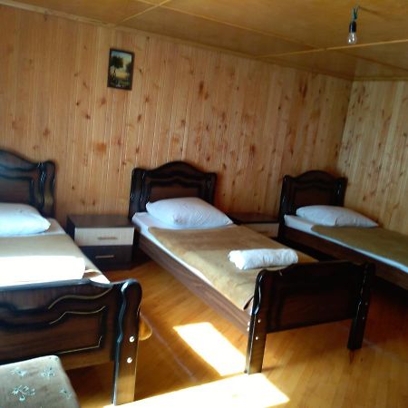 Guest House Anisa Birkiani Exterior photo