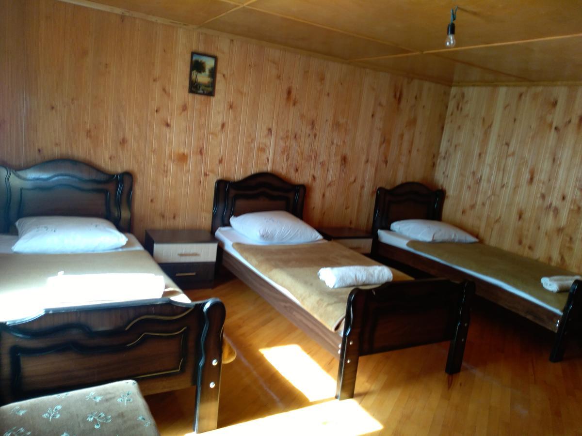 Guest House Anisa Birkiani Exterior photo