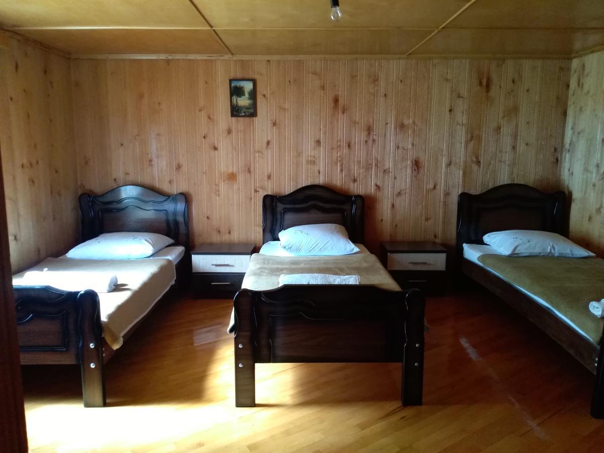 Guest House Anisa Birkiani Exterior photo