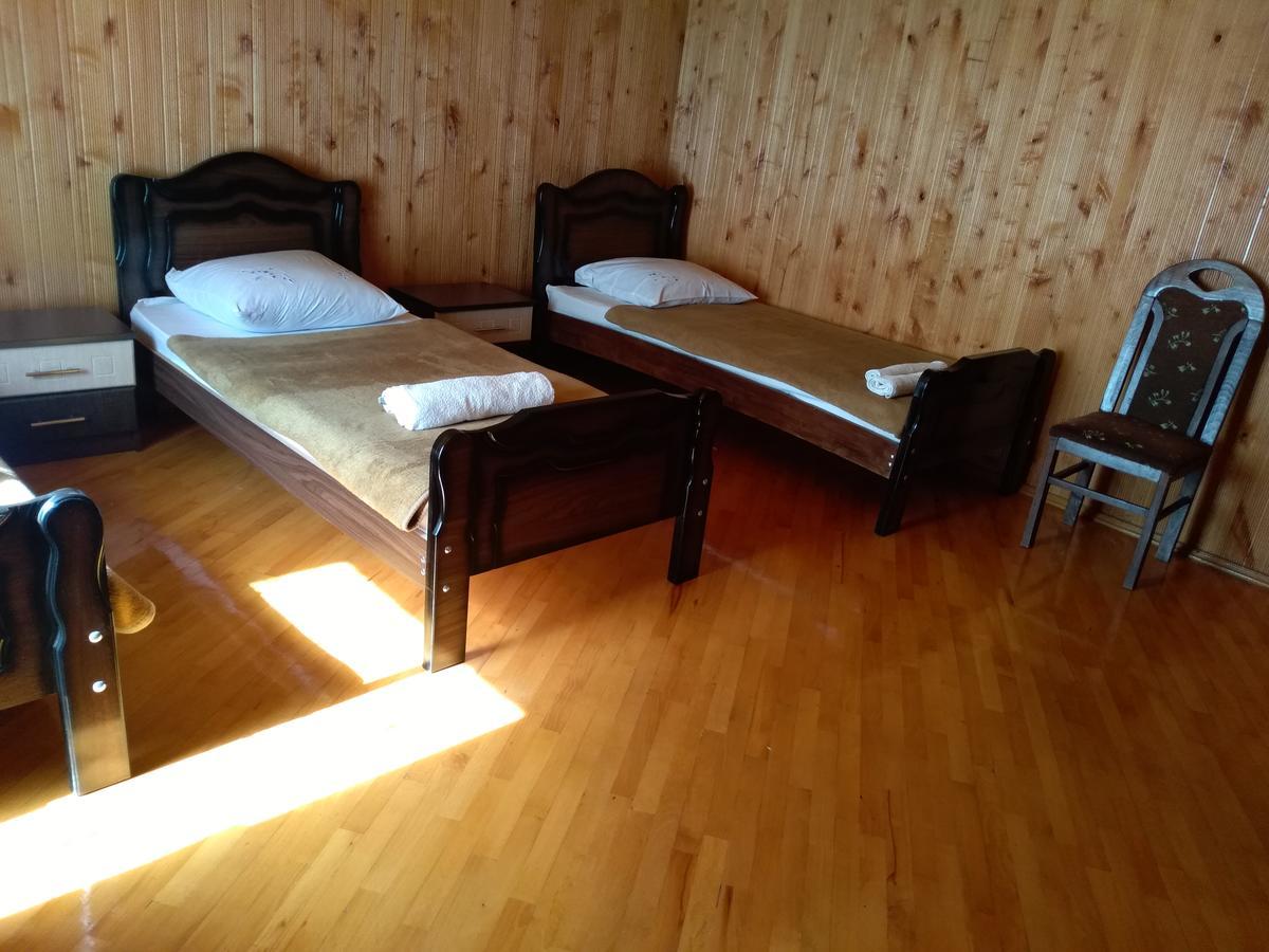 Guest House Anisa Birkiani Exterior photo